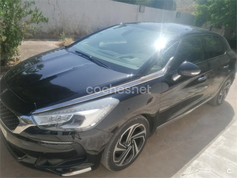 Negro Usado 2018 DS Automobiles DS5 Prestige Utilitario | 17.900 € - Imagen 1/4