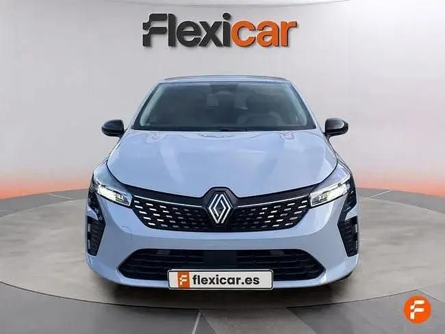 Begagnad Renault Clio V Evolution 100 HK (73 kW) 2025 Grå Sedan