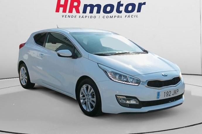 Usado 2015 Kia Ceed GT Utilitario | 9950 € (Precio justo) - Imagen 1/4