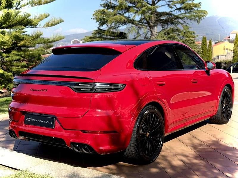 Usado Porsche Cayenne 460 CV (338 kW) 2023 Rojo SUV