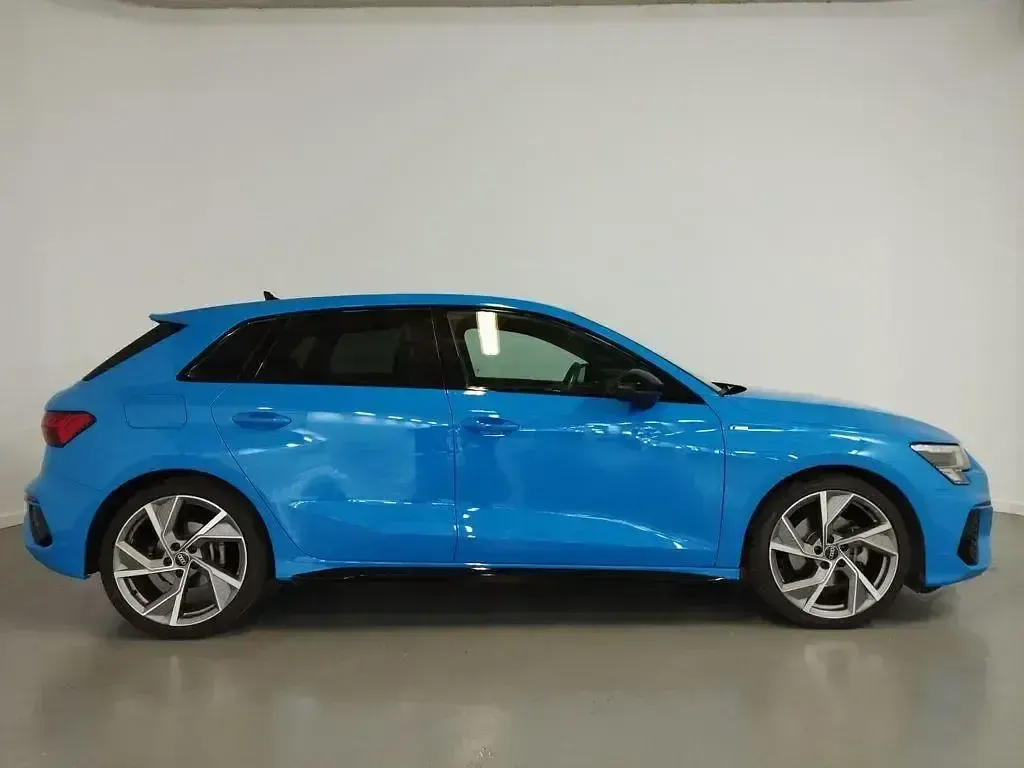 Usado Audi A3 S-Line 150 CV (110 kW) 2023 Azul Berlina