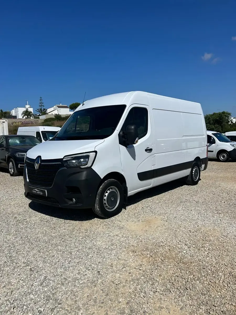 Usado Renault Master 150 CV (110 kW) 2019 Blanco Berlina