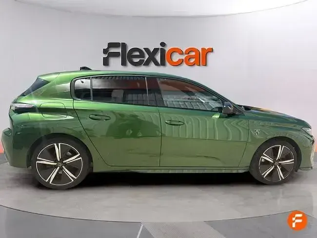 Usado Peugeot 308 GT 180 CV (132 kW) 2022 Verde