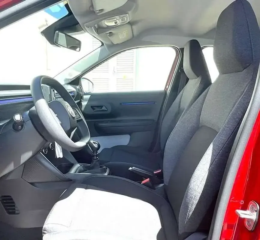 Usado Citroën C3 101 CV (74 kW) 2025 Rojo SUV