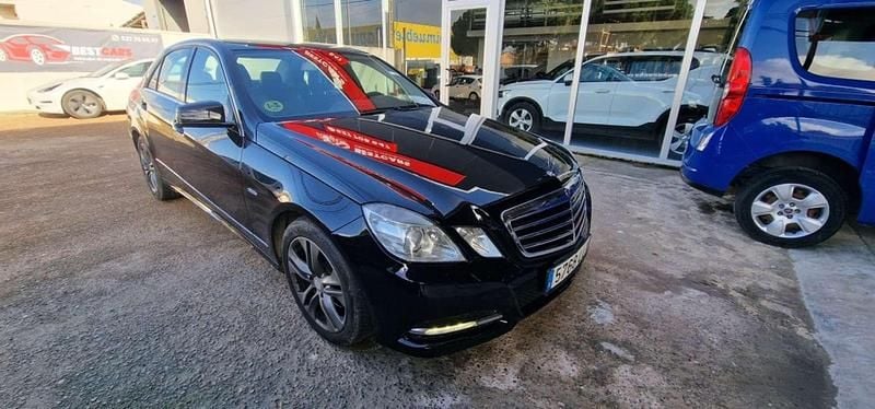 Usado Mercedes E250 Avantgarde 204 CV (150 kW) 2010 Negro Berlina