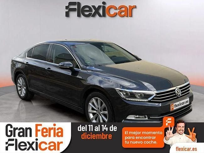 Negro Usado 2019 VW Passat Berlina | 17.790 € (Precio justo) - Imagen 1/4
