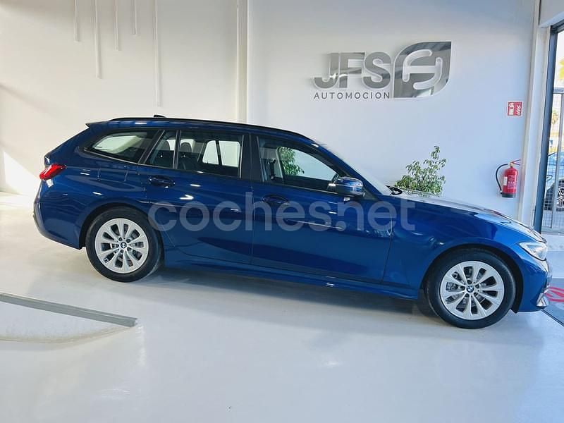Usado BMW 318 150 CV (110 kW) 2020 Azul Familiar