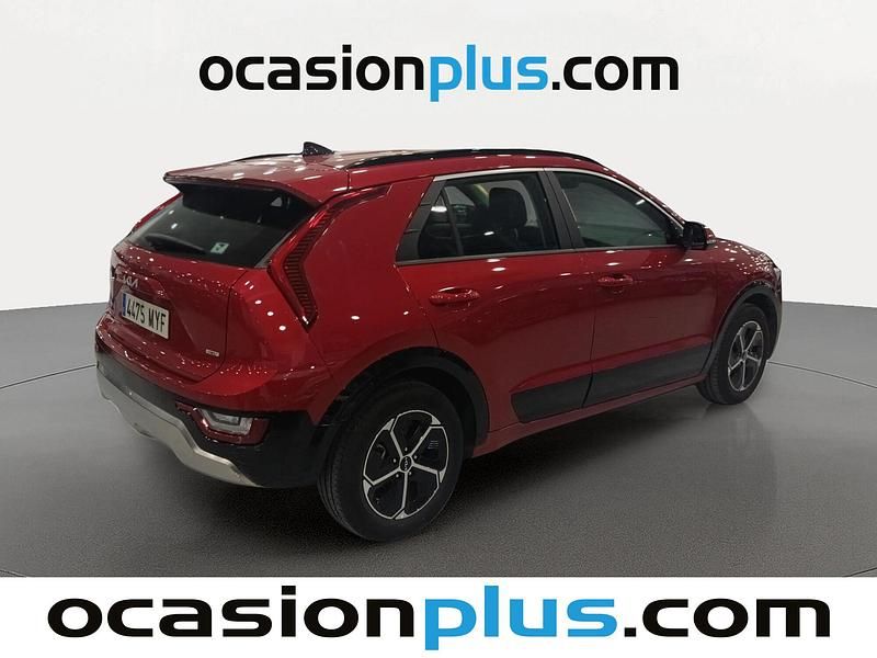 Usado Kia Niro 129 CV (94 kW) 2025 Rojo SUV