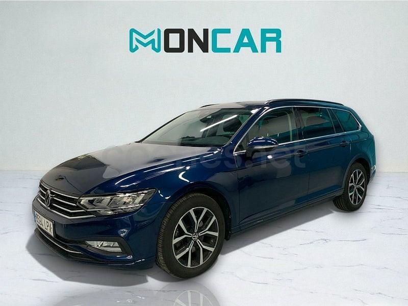 Usado VW Passat Executive 150 CV (110 kW) 2021 Azul Familiar