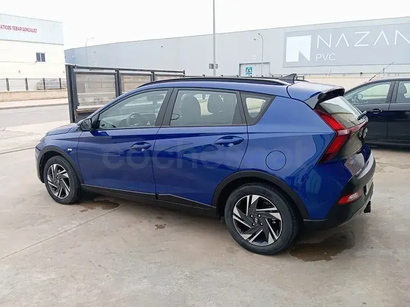 Usado Hyundai Bayon 100 CV (73 kW) 2023 Azul SUV