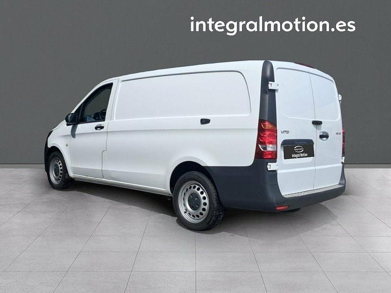 Usado Mercedes Vito 190 CV (139 kW) 2021 Blanco Van