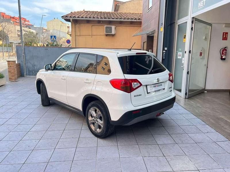 Usado Suzuki Vitara GLX 120 CV (88 kW) 2016 Blanco SUV
