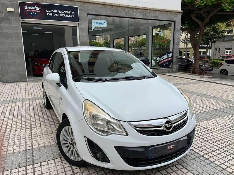 Blanco Usado 2013 Opel Corsa Selective Utilitario | 5495 € (Precio justo) - Imagen 1/4