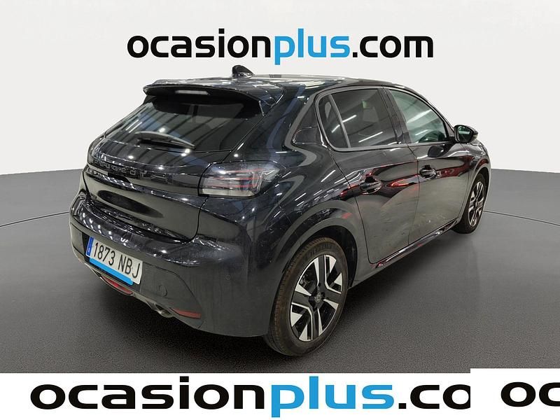 Usado Peugeot 208 Allure 102 CV (75 kW) 2025 Negro Utilitario