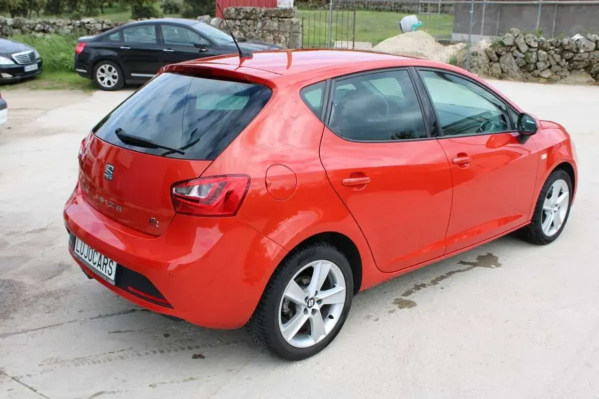 Usado Seat Ibiza FR 110 CV (80 kW) 2016 Naranja Utilitario