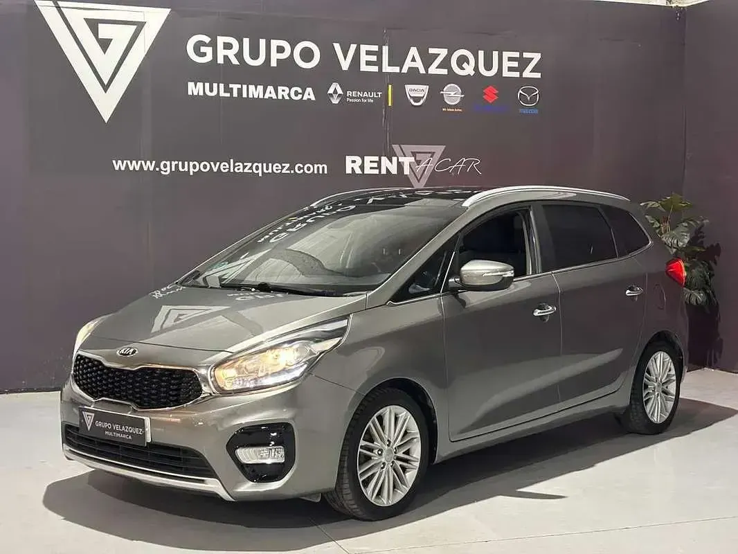 Usado Kia Carens 116 CV (85 kW) 2018 Gris Monovolumen