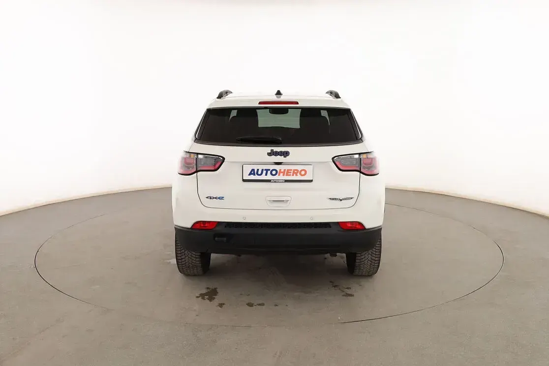 Usado Jeep Compass Trailhawk 241 CV (177 kW) 2020 Blanco SUV