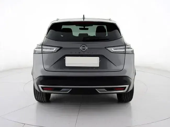 Usado Nissan Qashqai N-Connecta 140 CV (102 kW) 2025 Gris SUV