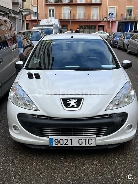 Usado Peugeot 206+ 70 CV (51 kW) 2010 Blanco Utilitario