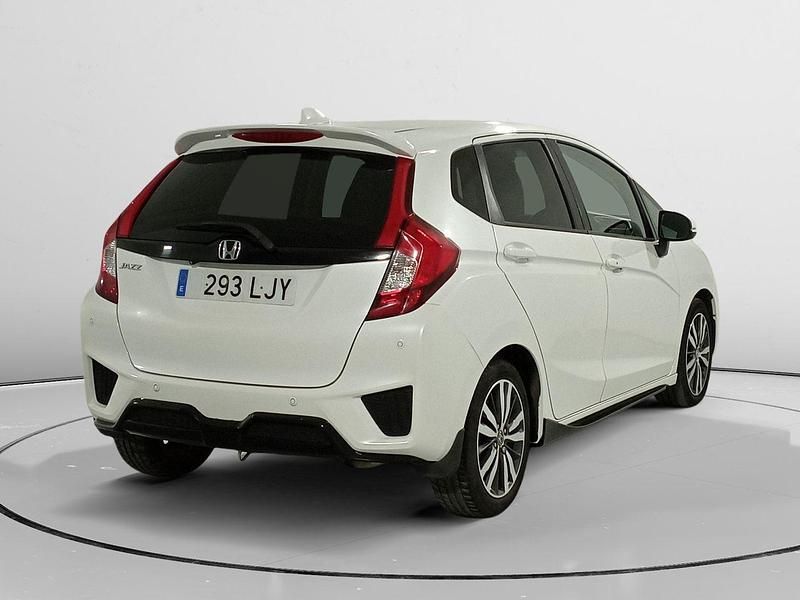 Usado Honda Jazz Elegance 102 CV (75 kW) 2015 Blanco Utilitario