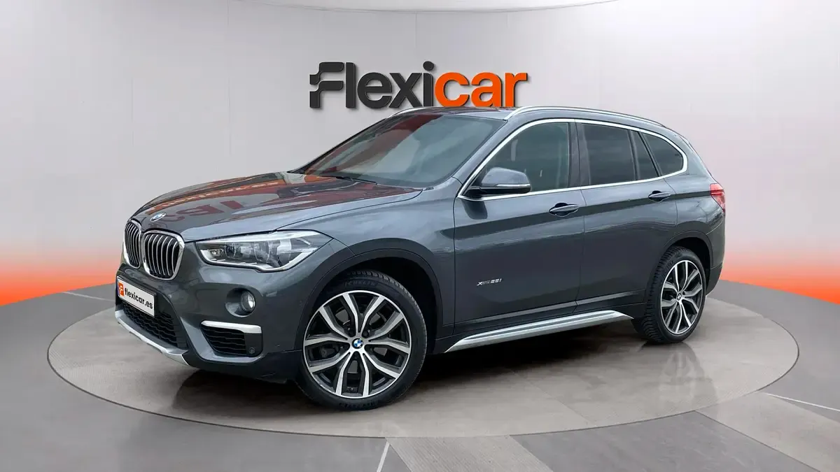 Usado BMW X1 231 CV (169 kW) 2018 Gris SUV