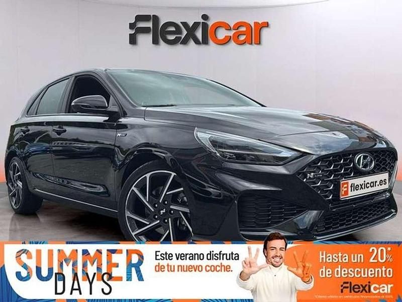 Negro Usado 2023 Hyundai i30 N Line Berlina | 22.990 € - Imagen 1/1