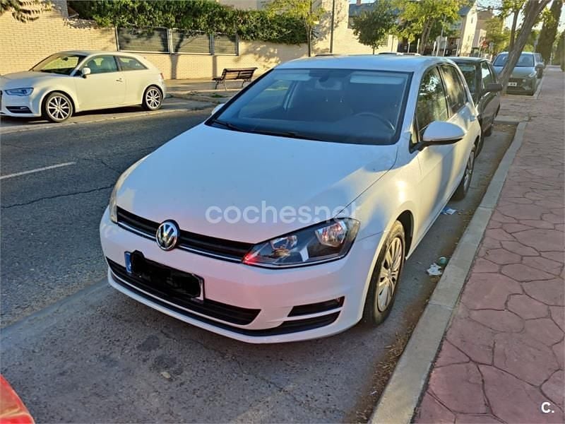 Blanco Usado 2014 VW Golf VII Business Berlina | 9300 € (Super precio) - Imagen 1/3