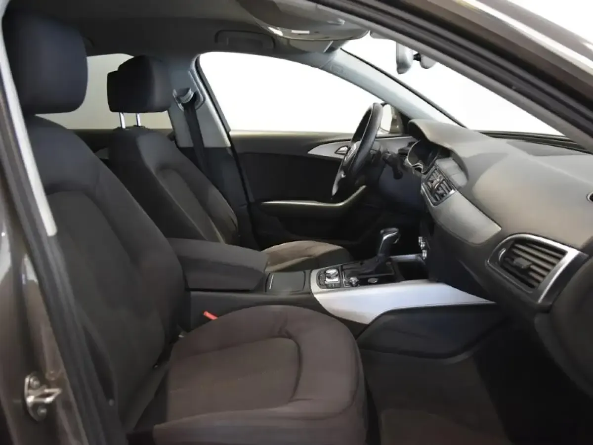 Usado Audi A6 190 CV (139 kW) 2016 Gris/plata Berlina