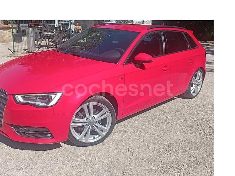Rojo Usado 2015 Audi A3 Sportback S-Line Utilitario | 13.500 € (Caro) - Imagen 1/4