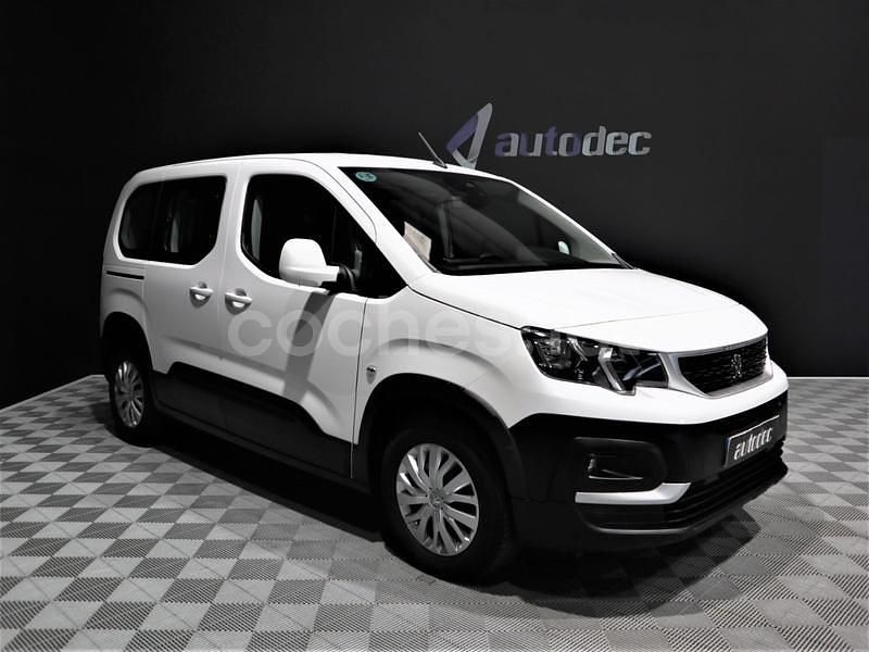 Blanco Usado 2021 Peugeot Rifter Active Monovolumen | 15.900 € (Precio justo) - Imagen 1/4