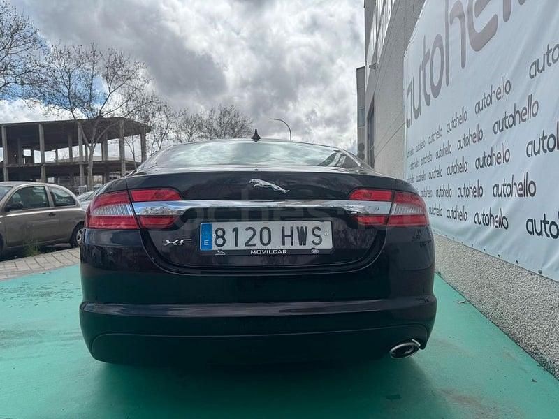 Usado Jaguar XF Premium Luxury 200 CV (147 kW) 2014 Negro Berlina