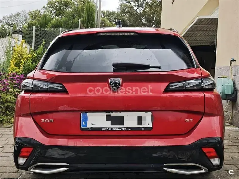 Używany Peugeot 308 SW GT 130 KM (95 kW) 2021 Czerwony Kombi