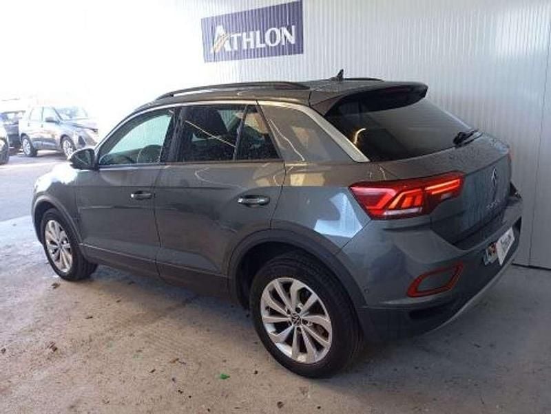 Usado VW T-Roc Life 116 CV (85 kW) 2022 Gris SUV