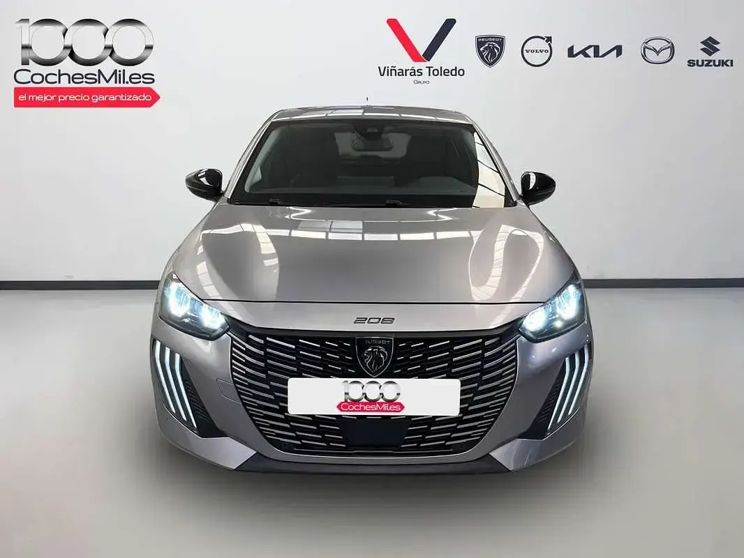 Usado Peugeot 208 Style 110 CV (80 kW) 2025 Gris Utilitario