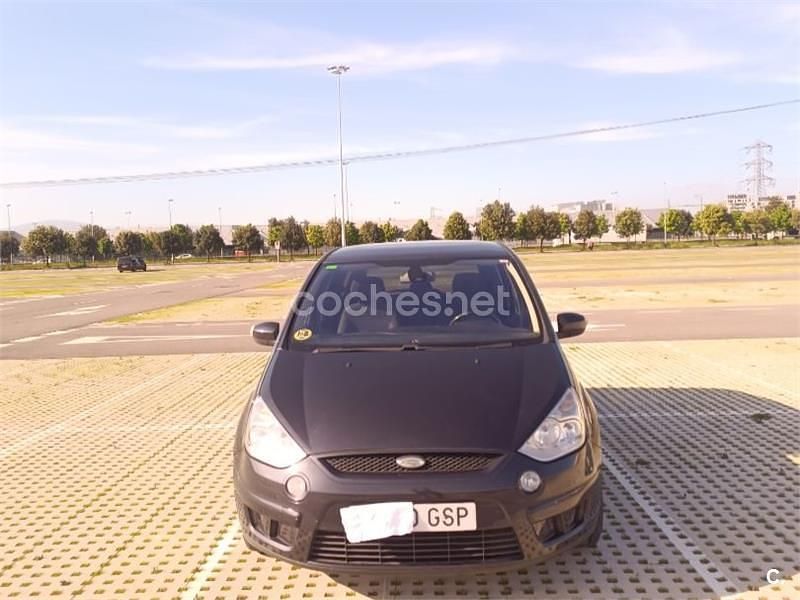 Negro Usado 2009 Ford S-MAX Titanium Monovolumen | 6800 € (Precio justo) - Imagen 1/4