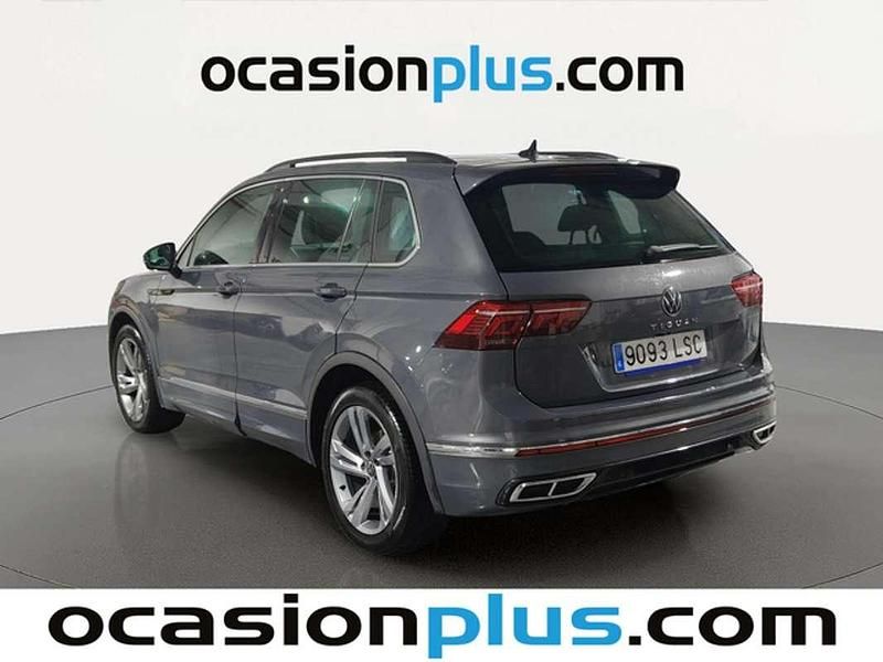 Usado VW Tiguan R-line 150 CV (110 kW) 2021 Gris SUV