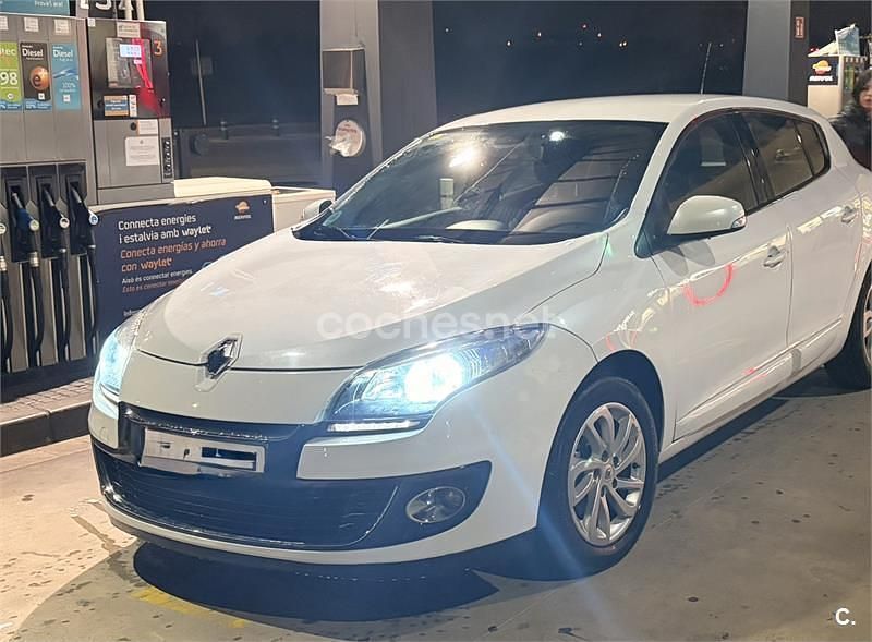 Usado Renault Mégane Expression 115 CV (84 kW) 2012 Blanco Berlina