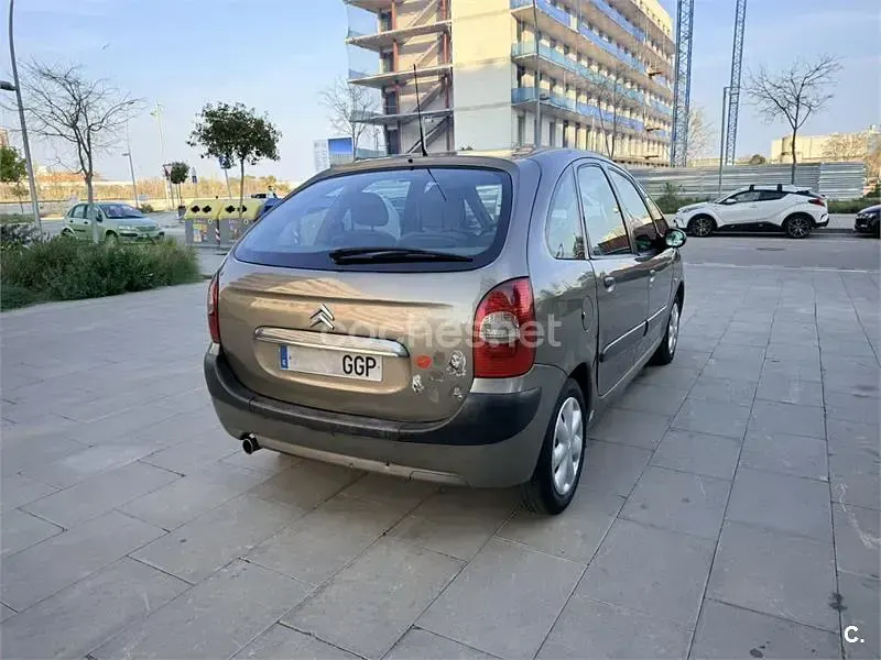Brugt Citroën Xsara Picasso 92 HK (67 kW) 2008 Brun MPV