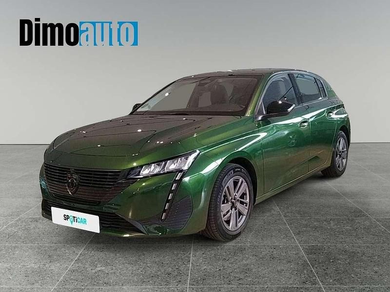 Verde Usado 2024 Peugeot 308 Active Utilitario | 21.800 € (Buen precio) - Imagen 1/4