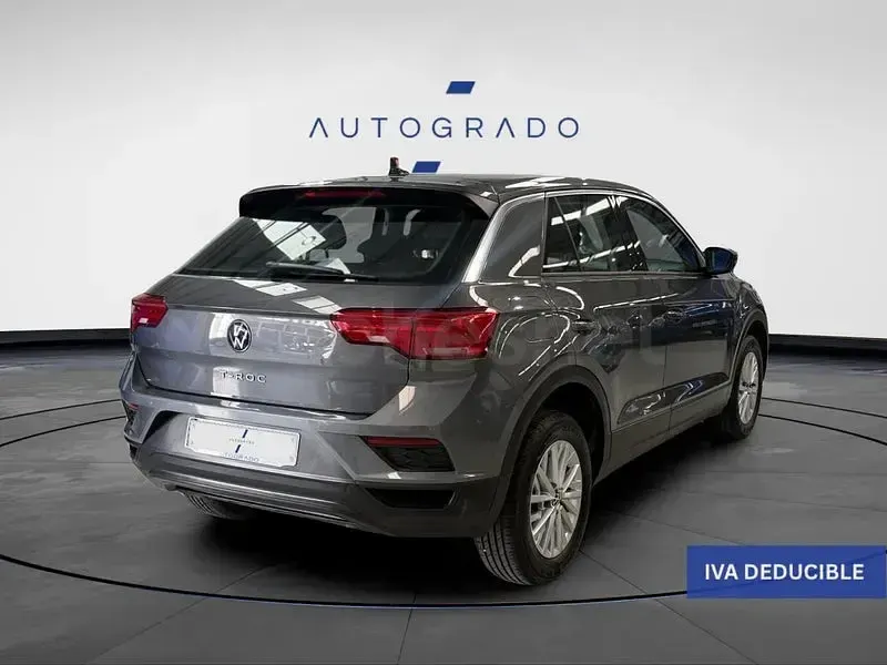 Usado VW T-Roc Edition 110 CV (80 kW) 2022 Gris / plata SUV