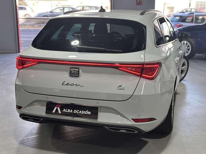 Usado Seat Leon ST FR 204 CV (150 kW) 2021 Blanco Familiar