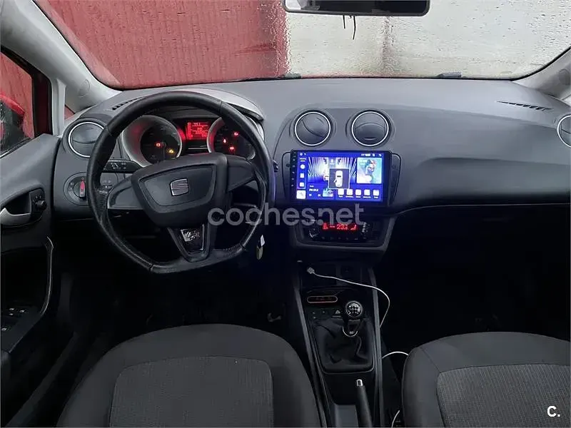 Usado Seat Ibiza Style 90 CV (66 kW) 2011 Rojo Berlina