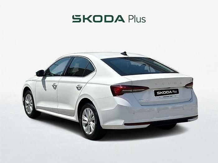 Nuevo Skoda Octavia Selection 150 CV (110 kW) 2025 Blanco Berlina