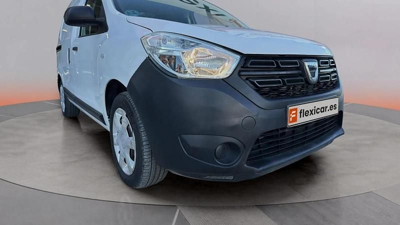 Usado Dacia Dokker 95 CV (69 kW) 2021 Blanco Monovolumen