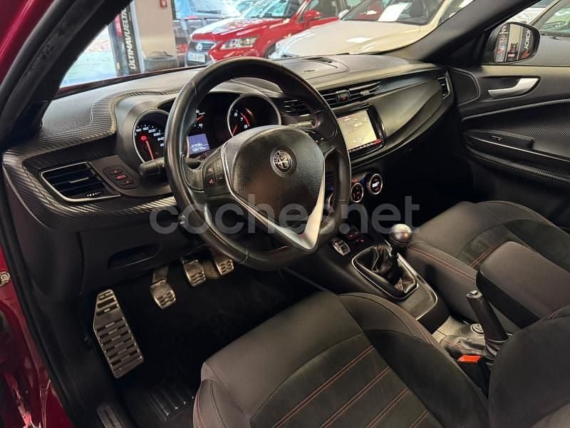 Usado Alfa Romeo Giulietta 120 CV (88 kW) 2019 Rojo Berlina