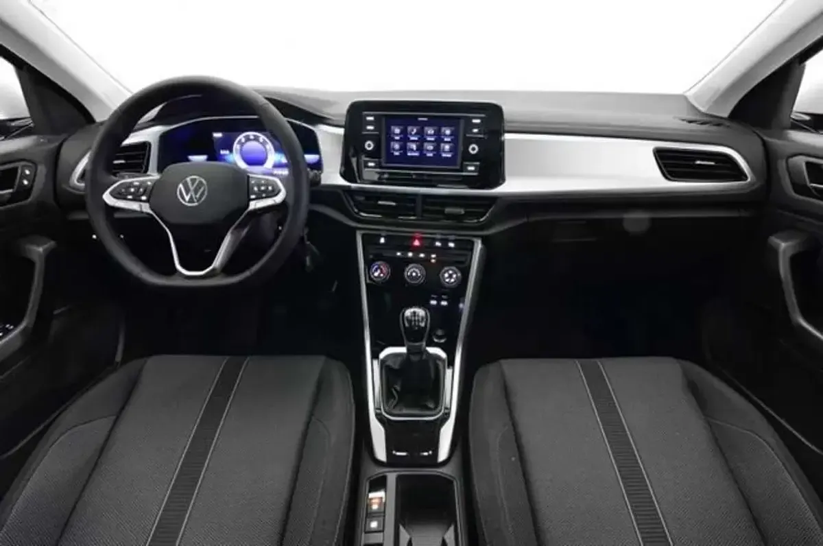 Usado VW T-Roc 110 CV (80 kW) 2023 Gris SUV