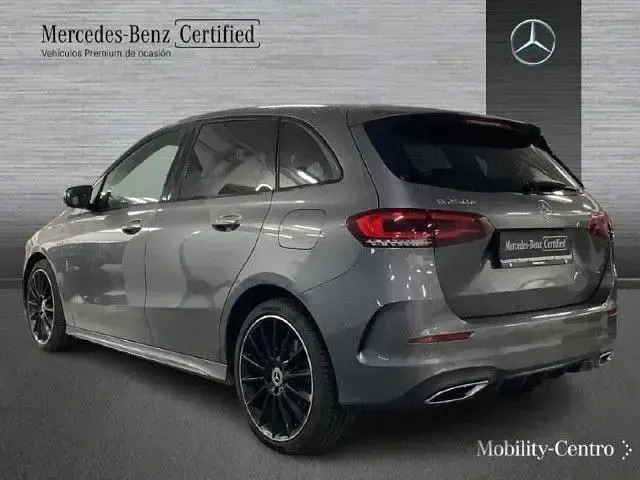 Usado Mercedes B250e 218 CV (160 kW) 2021 Gris montaña Utilitario