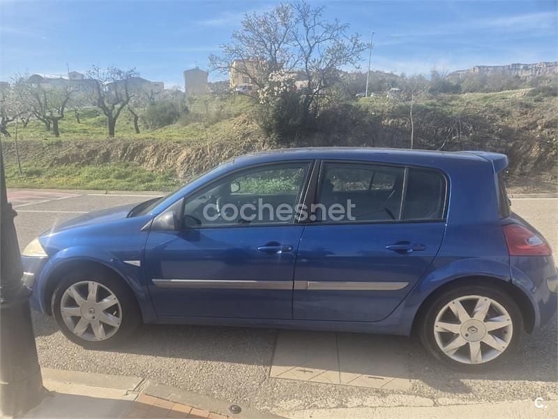 Usado Renault Mégane II Authentique 100 CV (73 kW) 2008 Azul Berlina