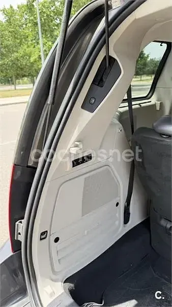 Usado Chrysler Grand Voyager Limited 163 CV (119 kW) 2011 Gris / plata Monovolumen