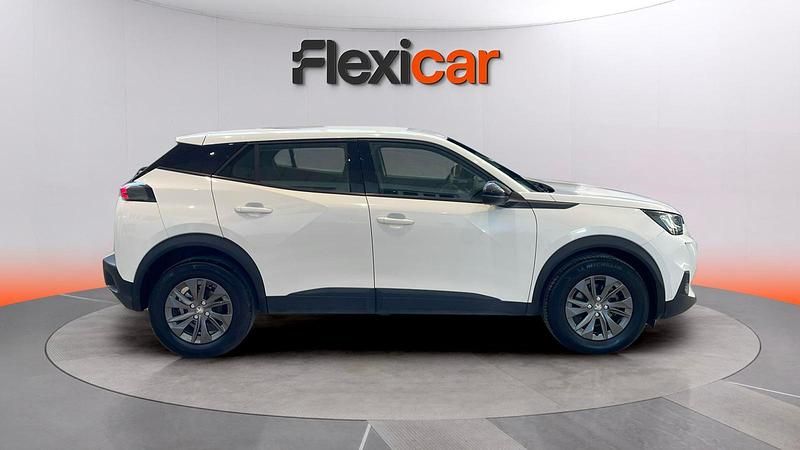Usado Peugeot 2008 Active 110 CV (80 kW) 2021 Blanco SUV
